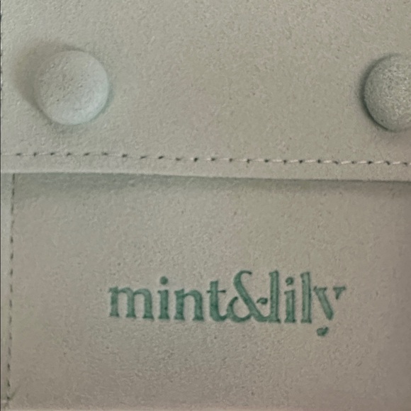 NWT. Mint & Lily. Gold Beaded Cross Bracelet - Picture 7 of 7